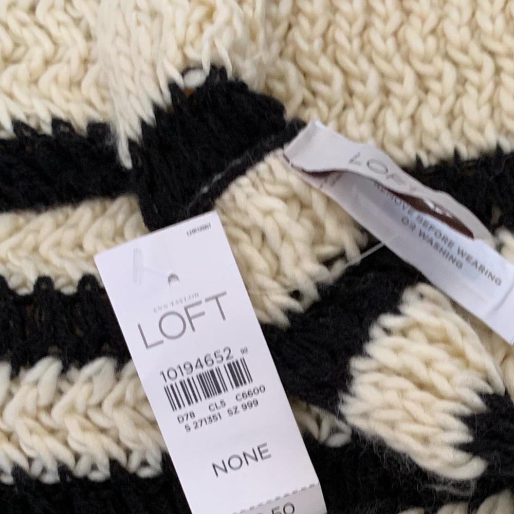 Loft Infinity Scarf - Picture 5 of 6